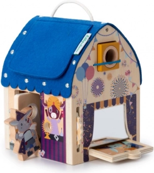 Lilliputiens optikai illúziókkal teli fa házikó