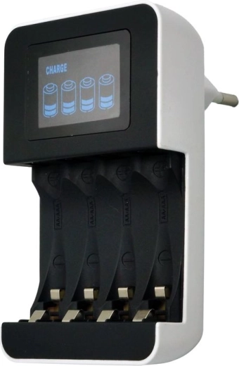 Solight intelligens AA/AAA akkumulátortöltő LCD-kijelzővel