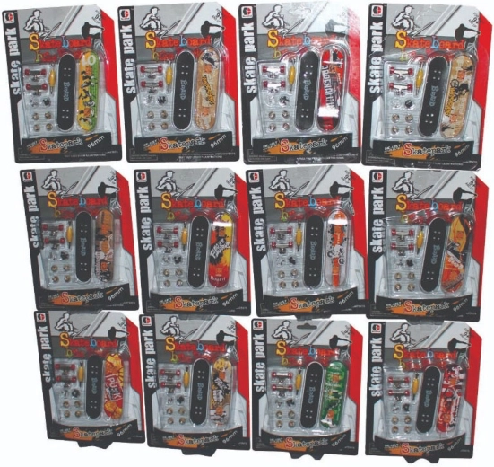 Skatepark fingerboard kiegészítőkkel – különböző változatok