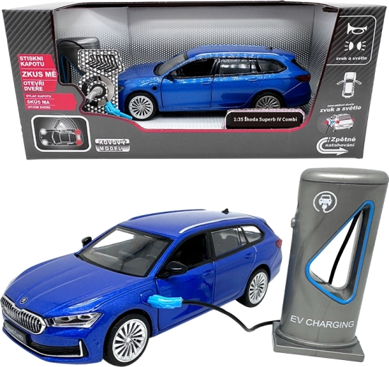 Fém modell Škoda Superb IV Combi töltőállomással, kék 1:35