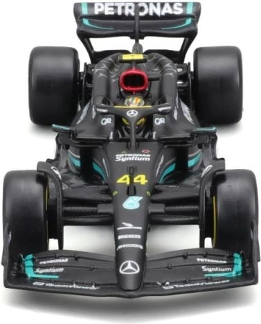 Fém F1 modell Mercedes‑AMG W14 E Performance (2023) George Russell pilótával 1:43 Bburago