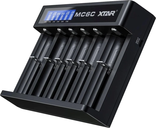 Li‑ion 18650 akkumulátortöltő XTAR MC6C