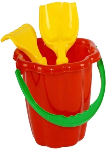 Homokozó készlet vödörrel, lapáttal és gereblyével