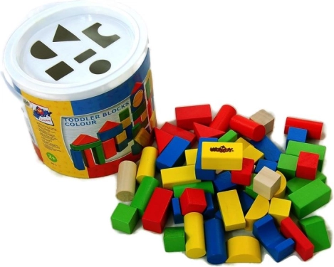 Fa építőkockák kisgyermekeknek vödörrel és formaválogatóval