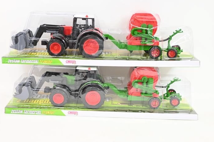 Gyerek traktor mezőgazdasági munkagéppel