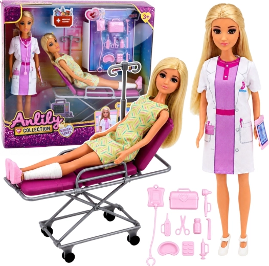 Anlily babasett doktornővel, pácienssel, kórházi gurulós ággyal és egészségügyi kiegészítőkkel 30 cm