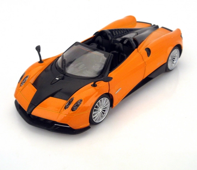 Pagani Huayra Roadster autómodell 1:24