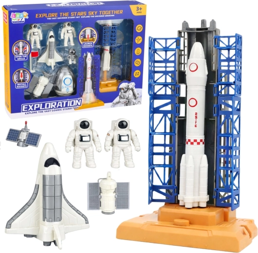 Kozmikus készlet rakétával, indítótoronnyal és űrhajósokkal