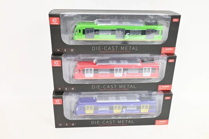 Fém metrómodell fénnyel és hanggal dobozban