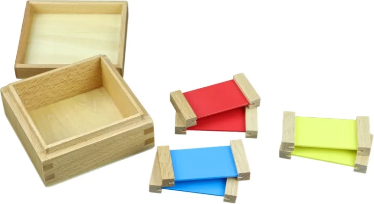 Színes táblácskák 1 – Moyo Montessori alapkészlet