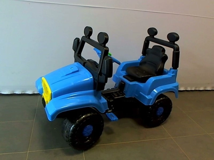 Terepjáró pedálos gyerekautó 43409