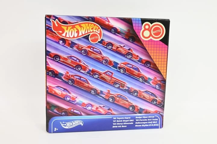 Hot Wheels Silver Series gyűjtői készlet – 8 autó az 80-as és 90-es évekből