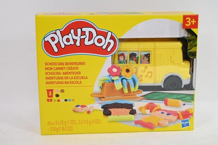 Play-Doh iskolabusz gyurmával