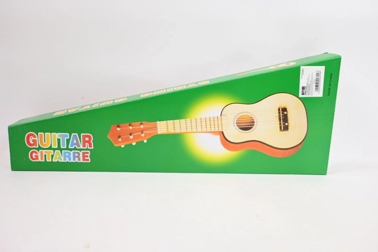 Gyerek fa gitár dobozban