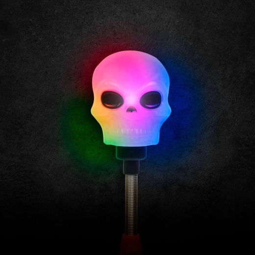 Halloween LED-lámpa rugóra szerelt koponyával