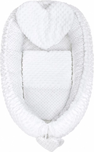 Luxus baba fészek New Baby Minky Szívecske fehér, párnával és takaróval