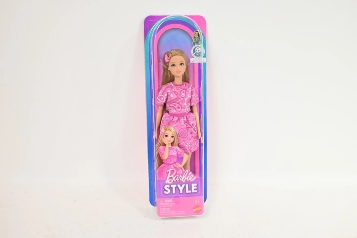 Barbie Fashionistas divatbaba