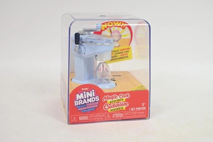 ZURU Mini Brands Magic Cook mini fagylaltgép UV-fénnyel