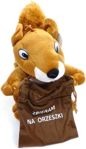 Plüss mókus zsákkal – aranyos kis kedvenc gyerekeknek