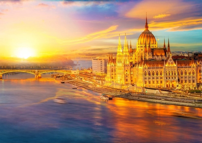 Puzzle Magyar Parlament naplementekor Budapest 1000 darabos