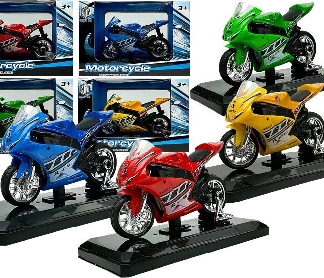 Sportmotor hanghatásokkal 1:18 – fém modell talapzaton