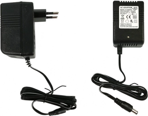 12 V / 1000 mA töltő gyermek elektromos járművekhez és akkumulátorokhoz