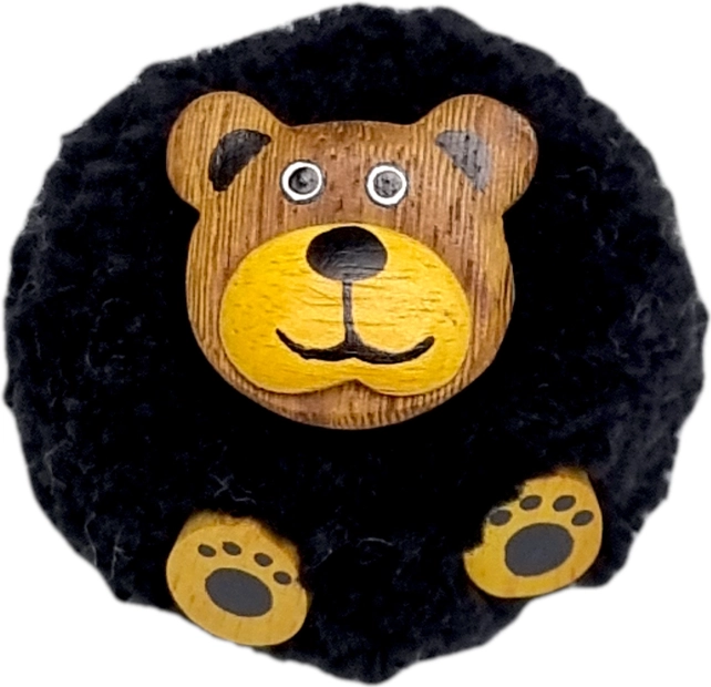 Fa hűtőmágnes pomponnal, medve – 2Kids Toys
