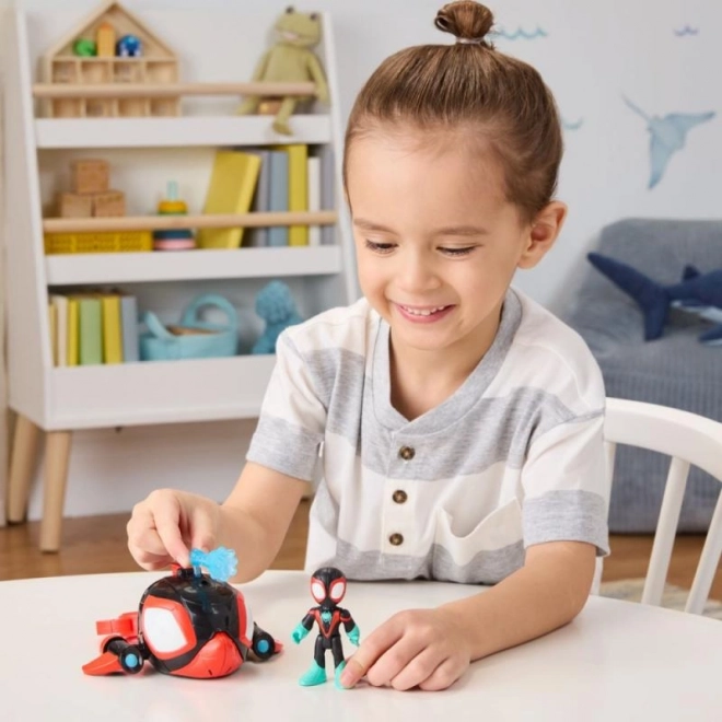 Hasbro Pókember figura és csodálatos jármű