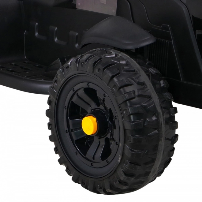 Titánium traktor utánfutóval fekete