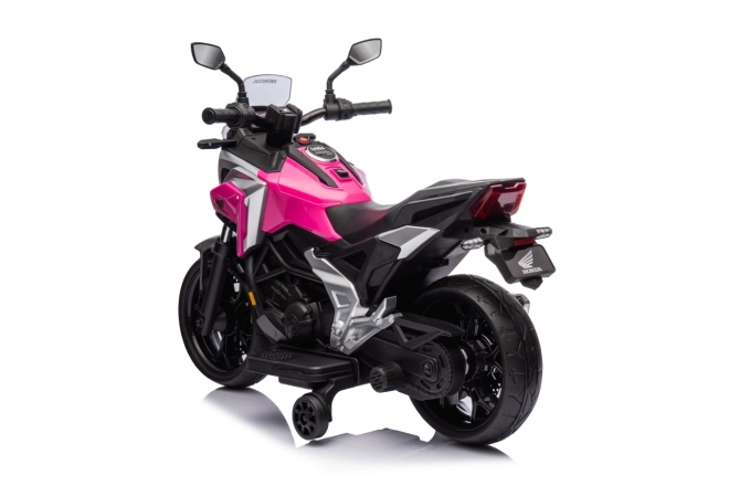 Honda NC750X rózsaszín motorkerékpár