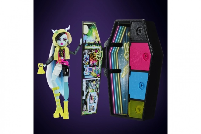 Monster High Skullimate titkok neon baba - Frankie