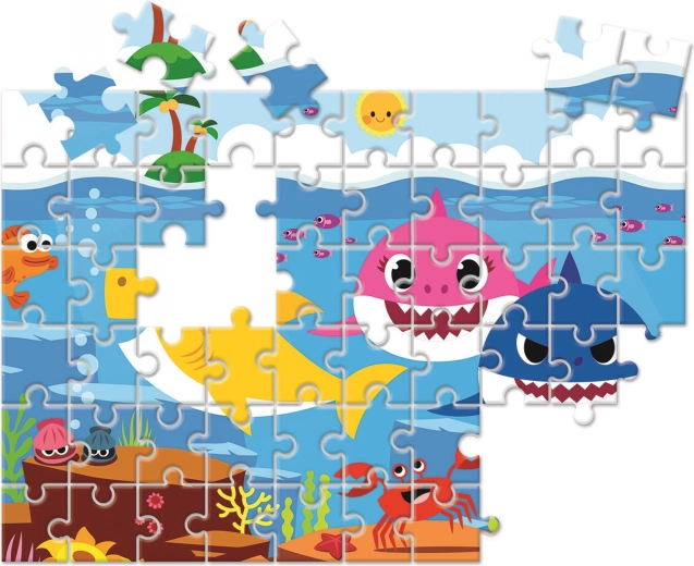 Gyönyörű BABY SHARK víz alatti jelenet