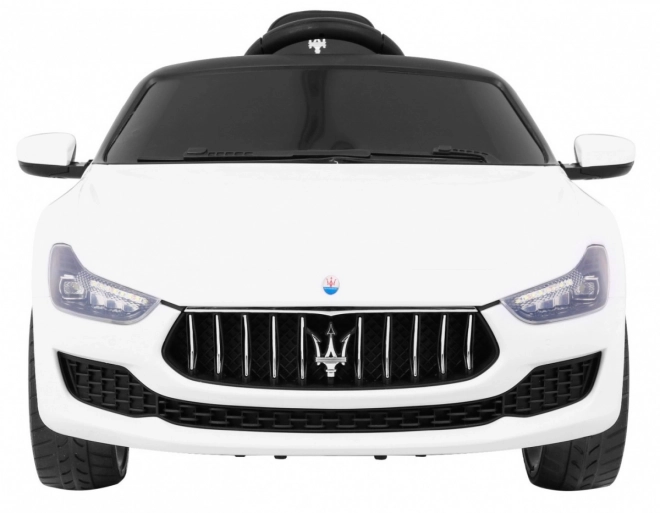 Maserati Ghibli akkumulátor gyermekeknek Fehér + Távirányító + Lassú indítás + EVA + MP3 USB + LED
