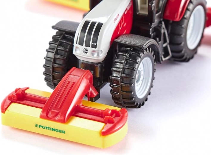 Részletgazdag STEYR és PÖTTINGER márkajelzések