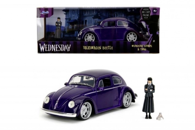 Wednesday VW Bogár 1972 1:24 modell és Wednesday figura