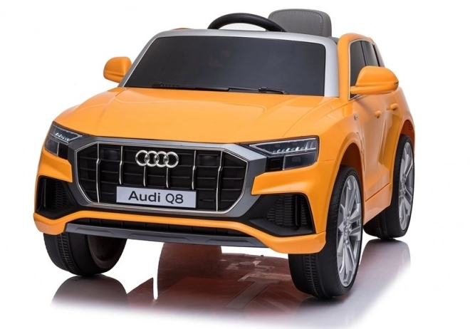 Sárga lakkozott Audi Q8 gyerek elektromos autó