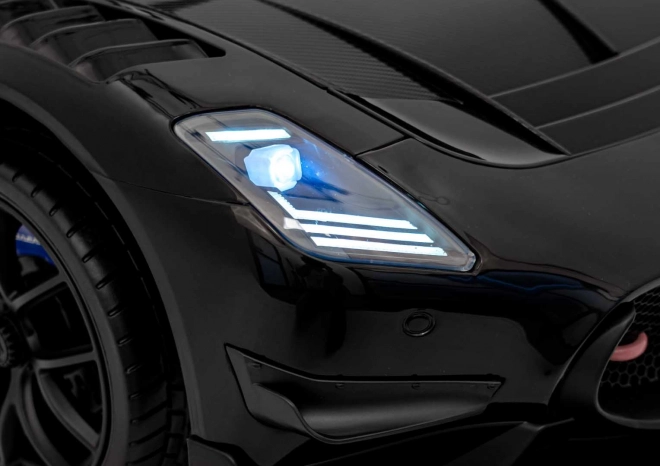 Maserati MC20 GT2 jármű fekete