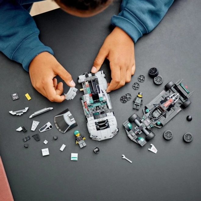 Lego Speed Champions mercedes-amg f1 w12 e performance és mercedes-amg one