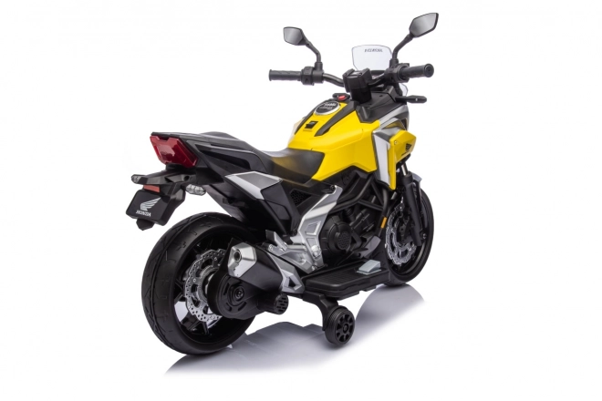 Honda NC750X motorkerékpár sárga