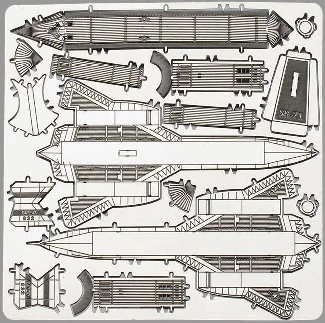 Metal Earth 3D puzzle Lockheed SR-71 Blackbird