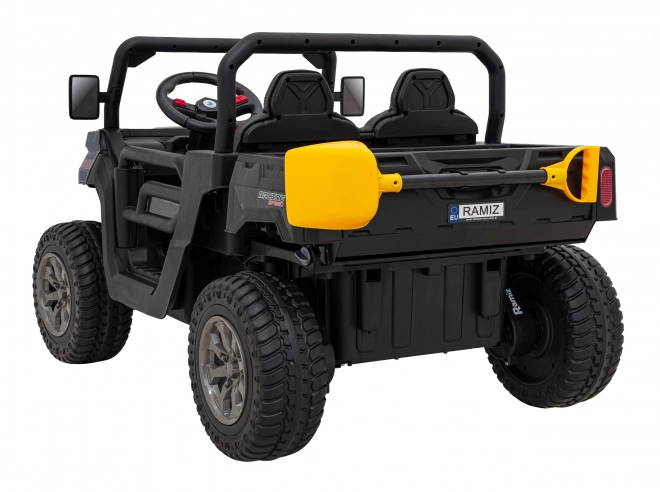 Autó Pick-Up Sebesség 900 pro gyermekek fekete + 4x4 meghajtás + mozgatható pumpa + csomagtér + távirányító + lapát + LED audió