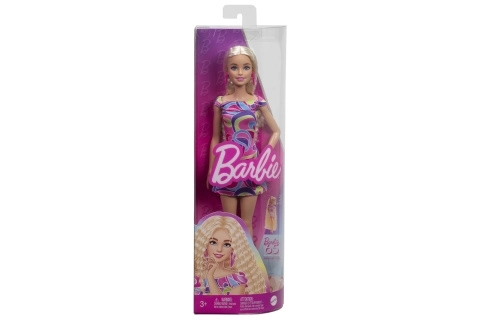 Barbie modell - színes ruha