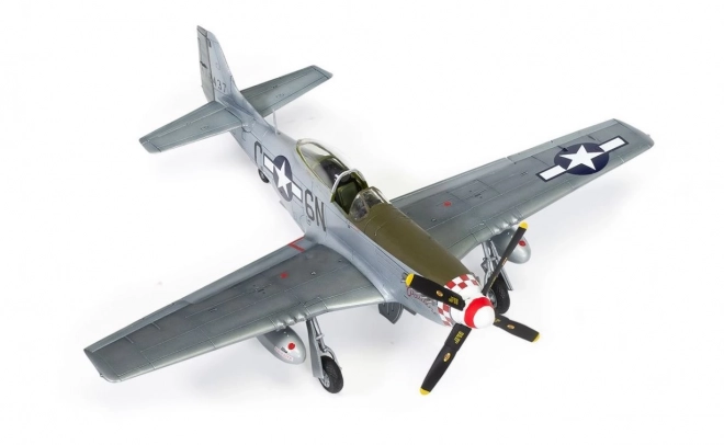 Észak-Amerikai P-51D Mustang 1/72 makett