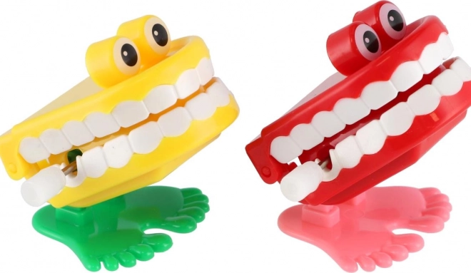 Ugráló felhúzható fogak 5 cm, különböző színekben