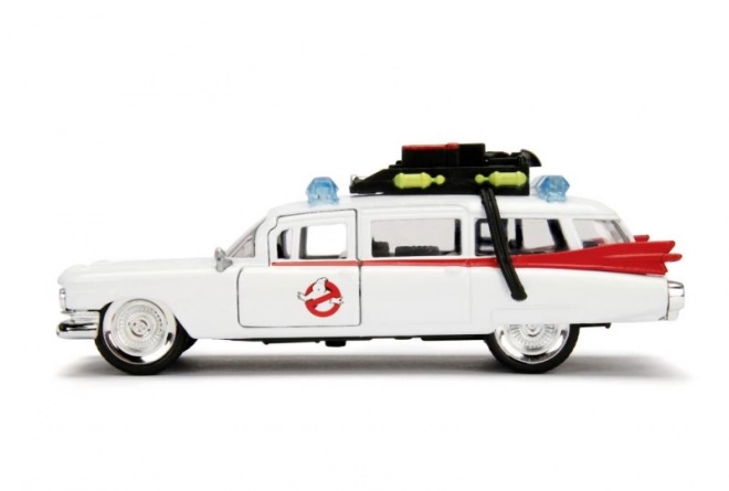 Ghostbusters ECTO-1 autómodell 1:32 méretarányban