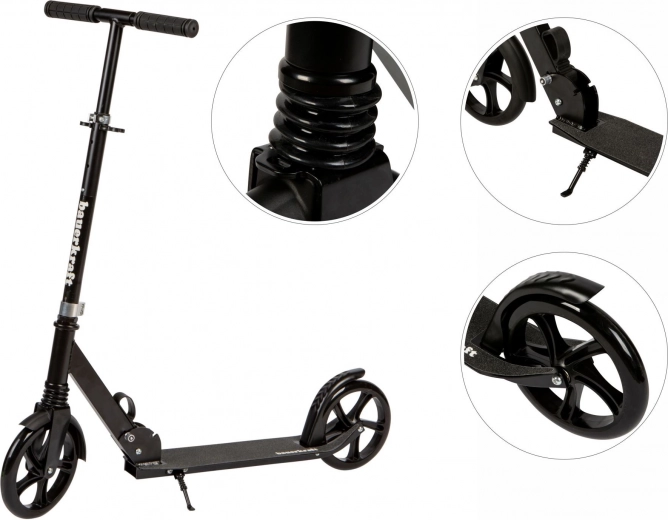 Sima haladás a nagy, 200 mm-es kerekeknek és a felfüggesztésnek köszönhetően