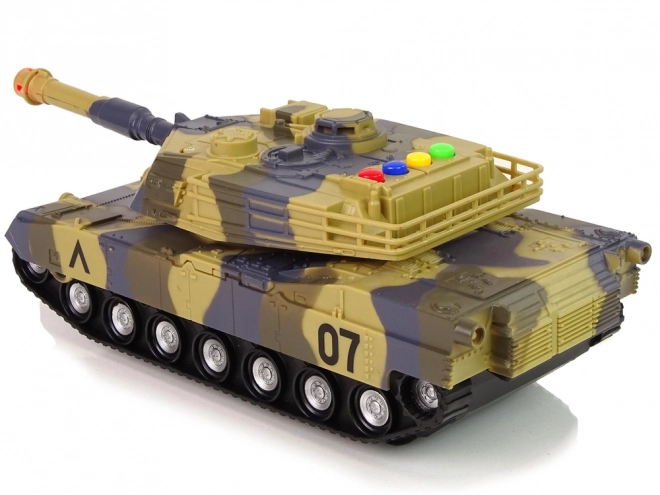 Nagy katonai tank 1:16 barna terepmintás hanghatásokkal