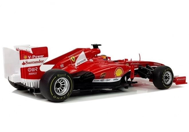 Ferrari F138 távirányítós autómodell 1:12