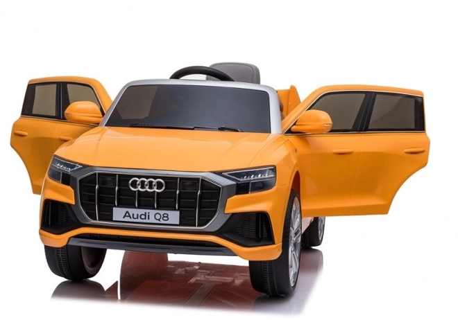 Sárga lakkozott Audi Q8 gyerek elektromos autó