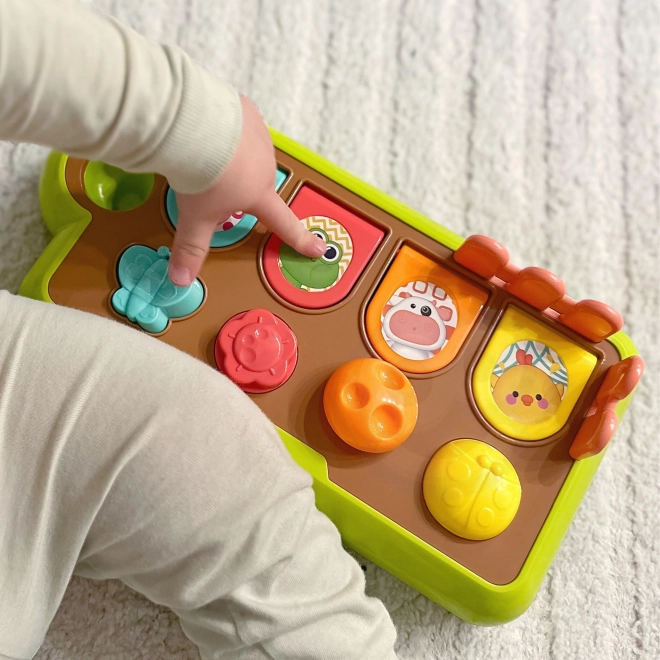 Woopie interaktív baba játék - vidám állatkák felbukkanása